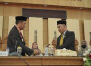 DPRD dan Pemkab Luwu Tanda Tangani Persetujuan Ranperda Pajak Dan Retribusi Daerah Ditetapkan Menjadi Perda