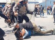 Ratusan Massa ‘Seruduk’ Kantor KPU Luwu, 3 Orang Diduga Provokator Ditangkap