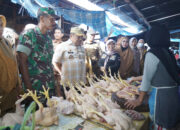 Hari Kedua Berkantor, Pj Bupati Luwu Pantau Harga Bapok di Pasar Rakyat