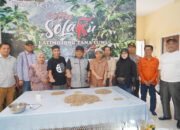 Tinjau Kopi Solaku di IKM Barambing, Pj Bupati Luwu Ajak Majukan Industri Lokal