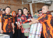 Serahkan 500 Paket Sembako dan Obat-obatan serta 550 Karpet, Ketua MPW PP Sulsel Hadir untuk Korban Bencana Luwu