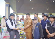 Terima Bantuan di Posko Induk, Pj Bupati Luwu : Terima Kasih atas Dukungannya