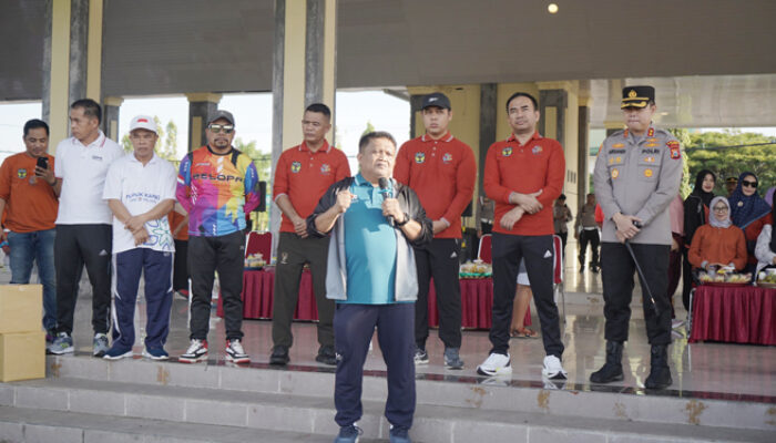 Semarakkan Hardiknas, Pemkab Luwu Melalui Dinas Pendidikan Gelar Senam dan Jalan Sehat