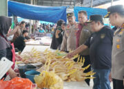 Pasca Lebaran, Pj Bupati Luwu Pantau Harga Bapok di Pasar Sentral Belopa